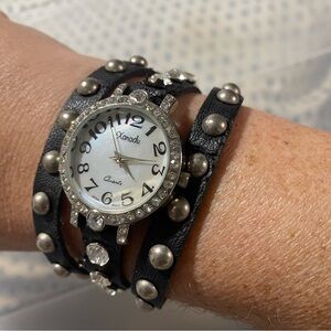 VTG Black Xanadu Maximalist Wrap Watch ||Not currently Running